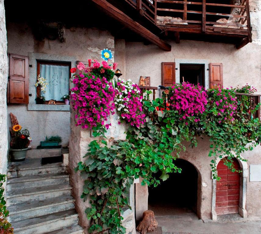 Albergo Sayonara Comano Terme Exterior foto