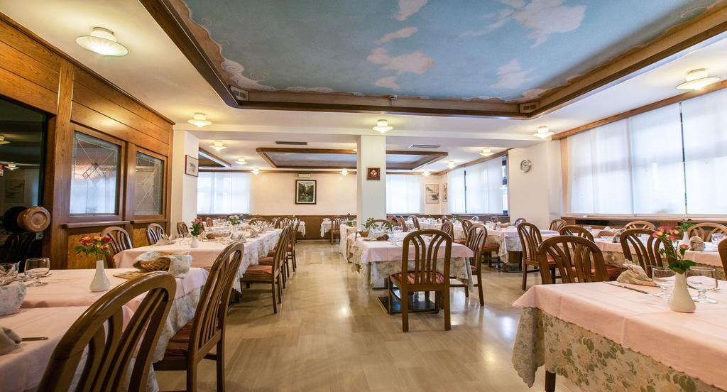 Albergo Sayonara Comano Terme Exterior foto